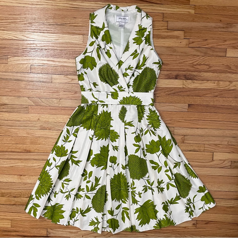 Willow Glenn - Floral Dress